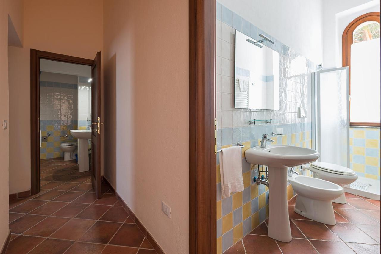 Tenuta Di Valmora Маса Маритима Екстериор снимка